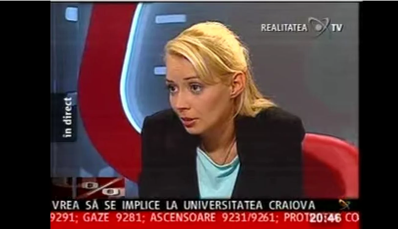 Daciana Sârbu în platoul emisiunii lui Robert Turcescu
