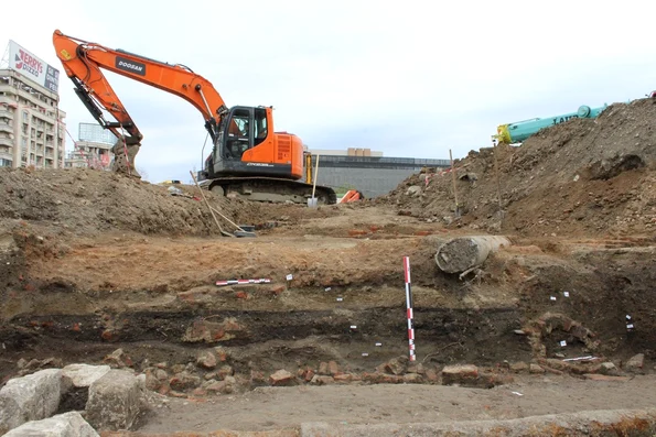 Cercetări arheologice în centrul Capitalei (© Facebook / Muzeul Curtea Veche)