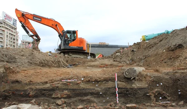 Cercetări arheologice în centrul Capitalei (© Facebook / Muzeul Curtea Veche)
