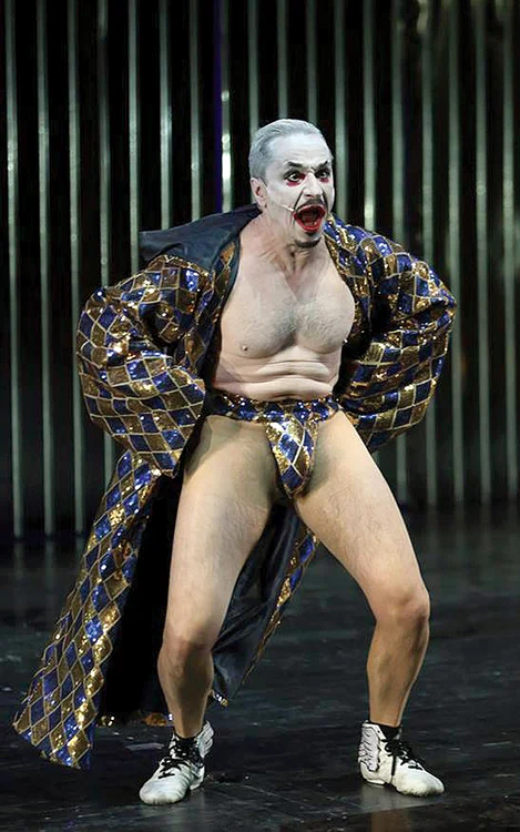 Claudiu Bleonţ e spiriduşul Puck la Teatrul Naţional