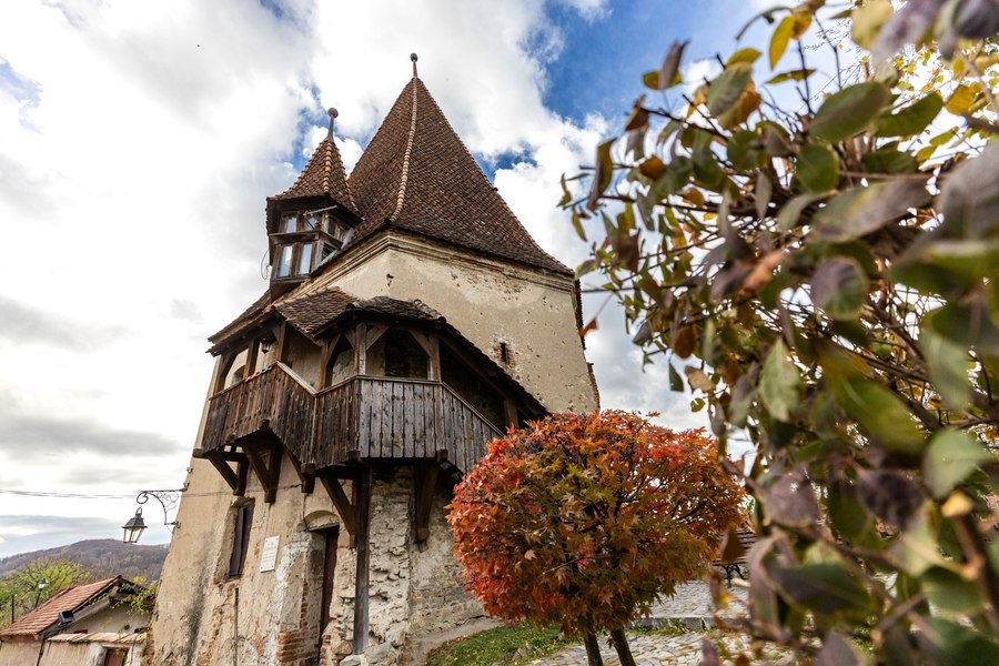 Șapte destinații de poveste din apropierea festivalurilor medievale din această vară