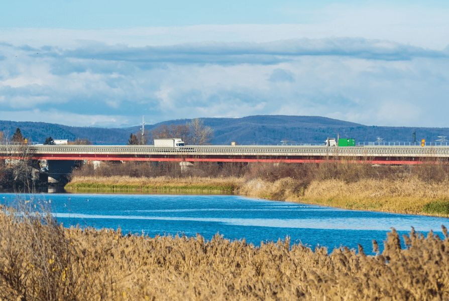 Prima autostradă din România, construită la dorința lui Ceaușescu. În cât timp a fost gata și care era viteza maximă de deplasare