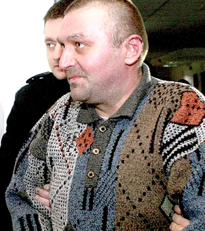 Click! a scris în 25 februarie 2012 despre explozia provocată de Dănuţ Bâtă