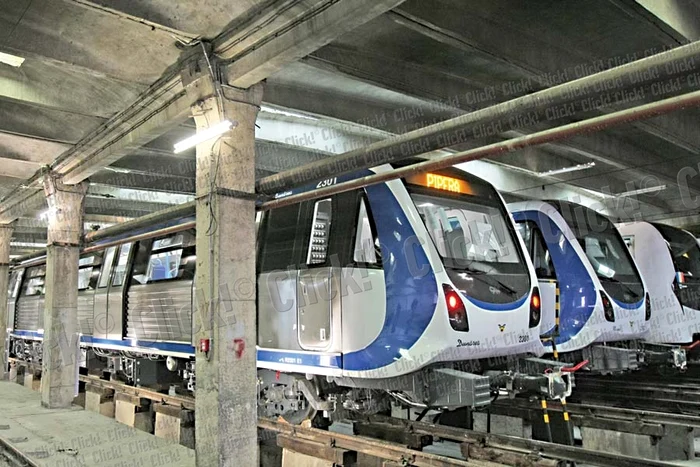 
    Când nu fac probe,  trenurile stau în depoul Berceni (Fotografii: Dorin Constanda/article.wn.com)  