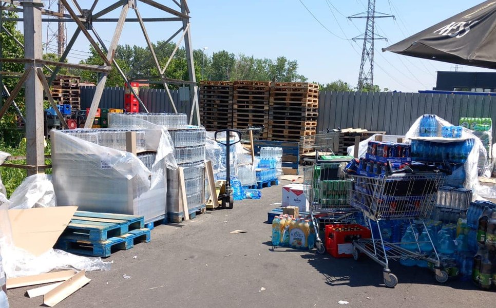 Substanța toxică degajată când bidoanele cu apă sau suc sunt ținute în soare. Amenzi de două milioane lei aplicate de ANPC