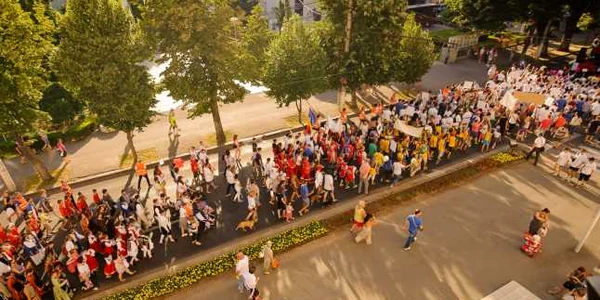 Imagine de la parada organizată în 2017 de Zilele Dunării FOTO Costel Crângan
