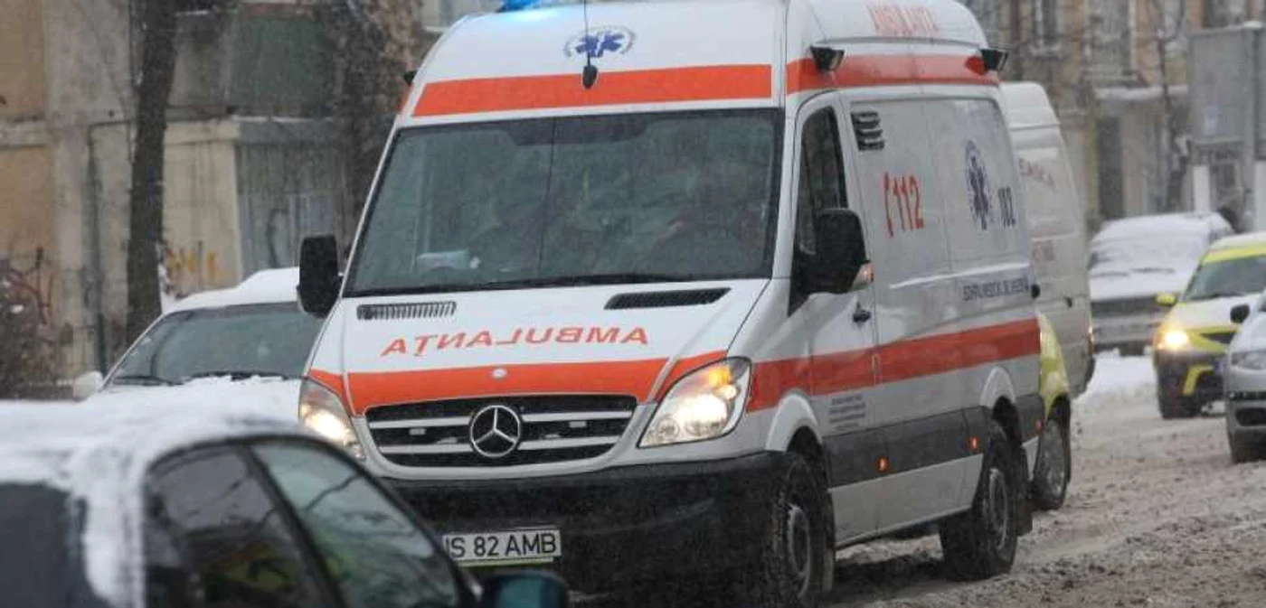 Craiova: Ambulanţele abia fac faţă cazurilor, în această perioadă. 