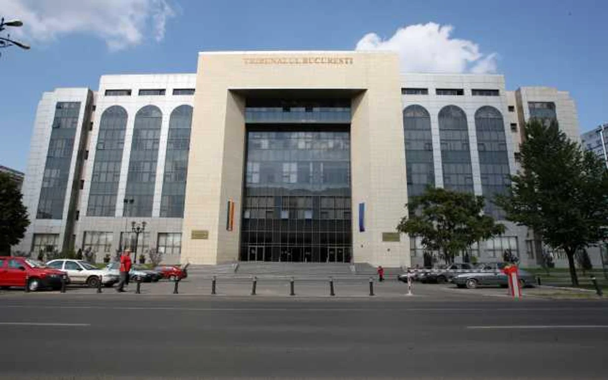 Vineri dimineață Tribunalul București a fost evacuat din cauza unei alerte cu bombă