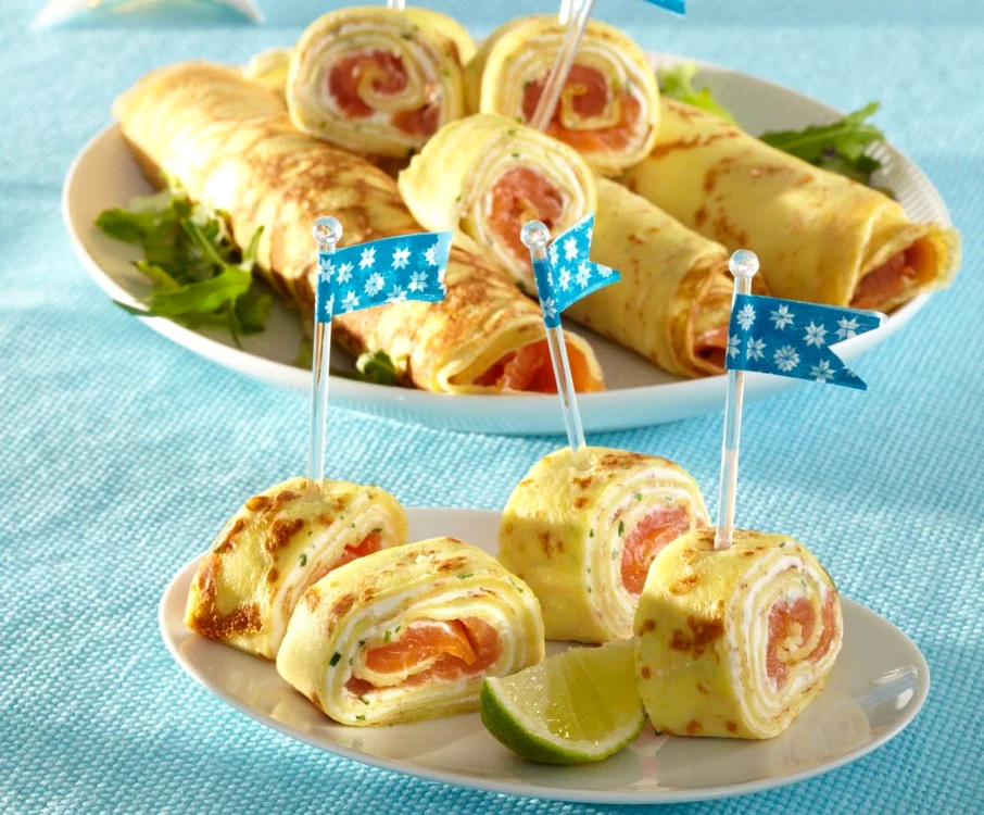 clatite cu somon si crema de branza jpeg