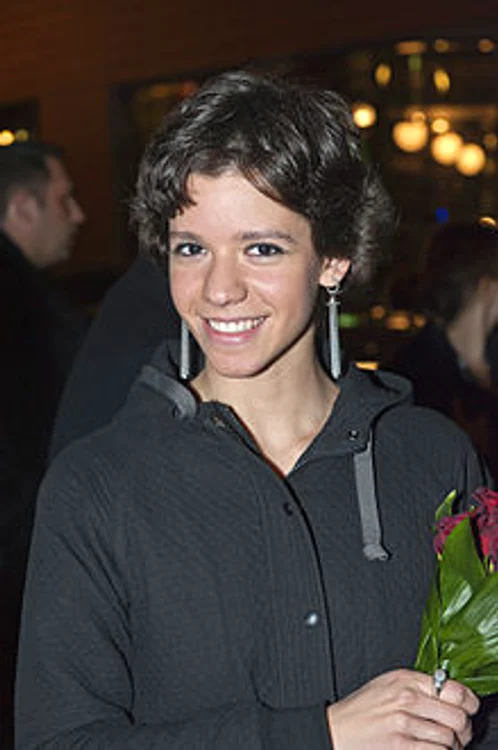 
    Ada Condeescu  