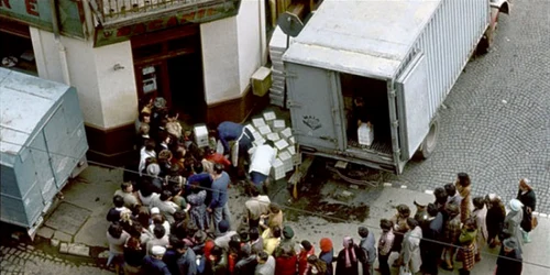 Coada la alimentară în Bucureşti 