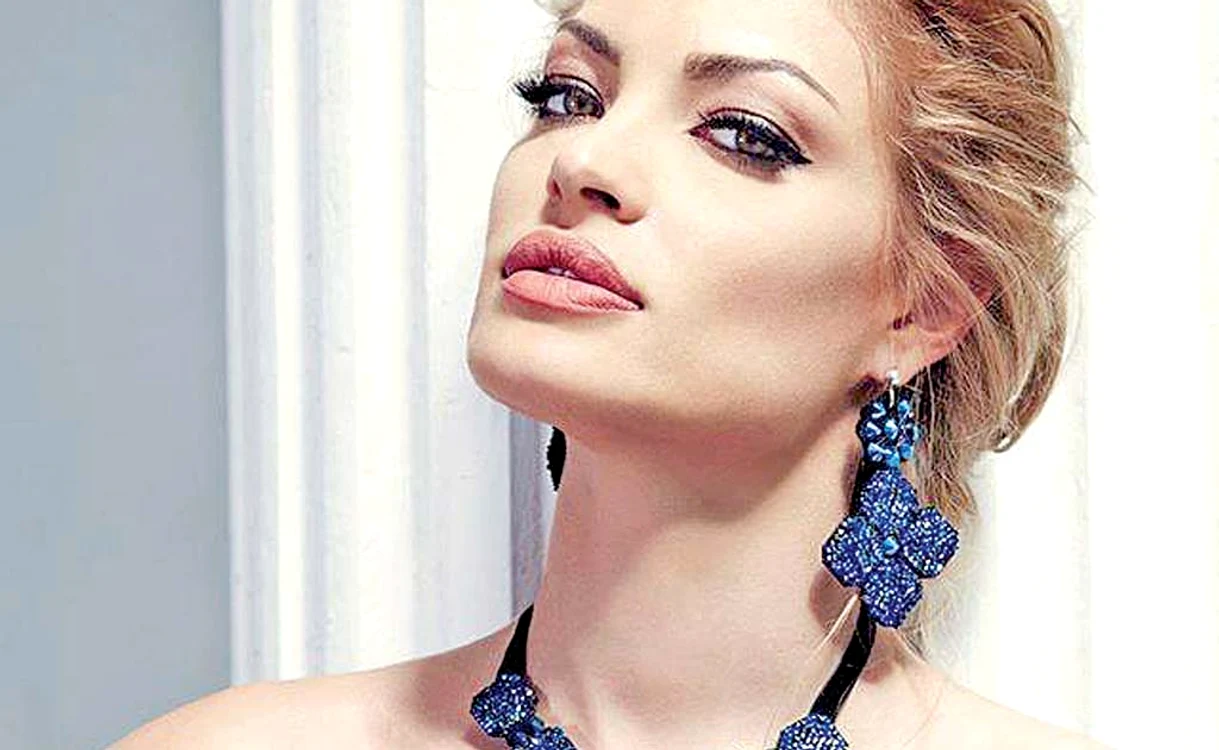 
    Valentina Pelinel  evită crizele de  gelozie ale lui CristiFoto: Mediafax  