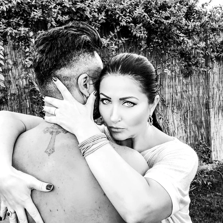 
    Gabriela Cristea și Tavi Clonda se iubesc de 7 anifoto: Facebook  