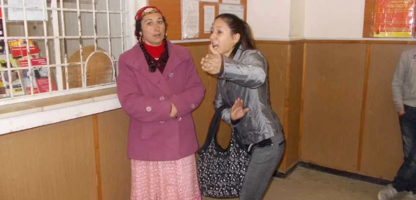 Conflictul între etnii din Lunca Cetăţuii este provocat de modul în care se împart alocaţiile. Foto: Ionuţ Benea