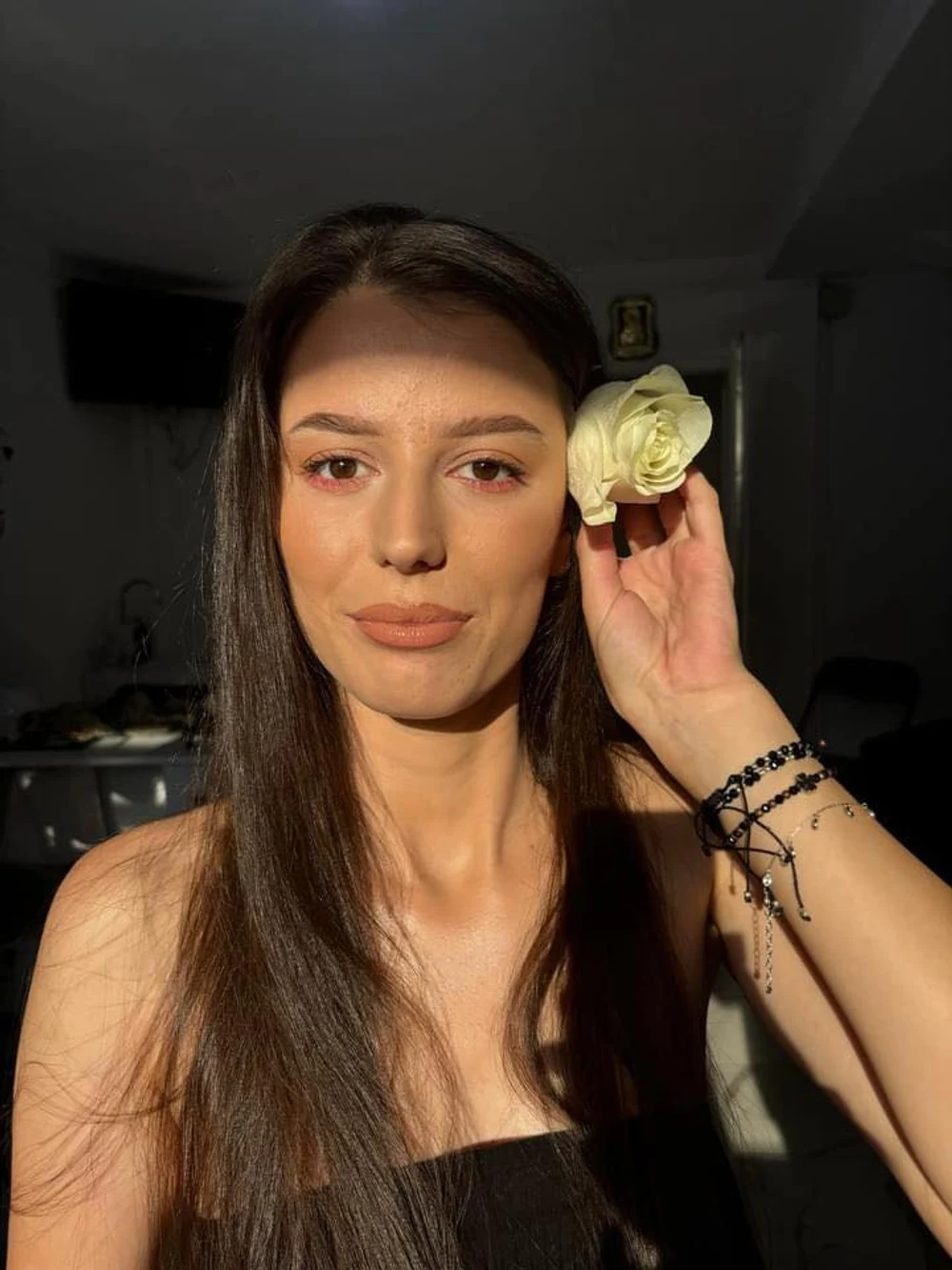 Tragedie într-o comună din județul Argeș. O tânără de 21 de ani a murit subit, în baia locuinței