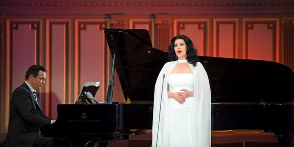 Angela Gheorghiu   pagina personala (1) jpg