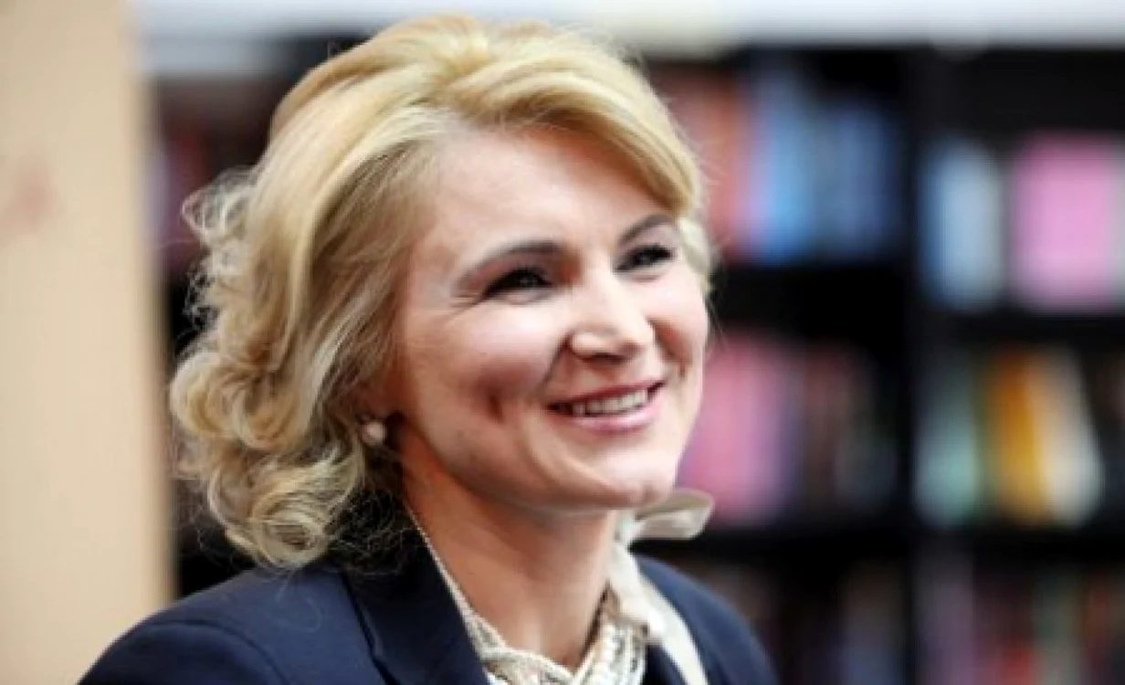 Sătmărencele susţin că deputatul Andreea Paul ar trebui să o susţină pe una dintre cele două contracandidate ale lui Vasile Blaga  FOTO arhiva