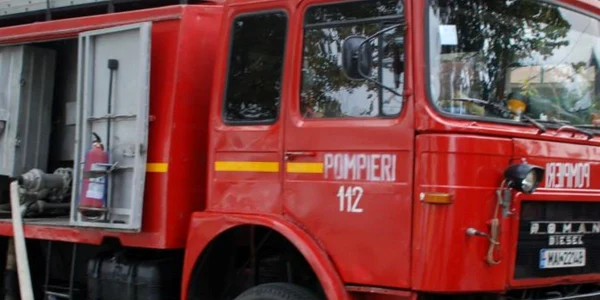 Pompierii au intervenit rapid pentru stingerea incediului