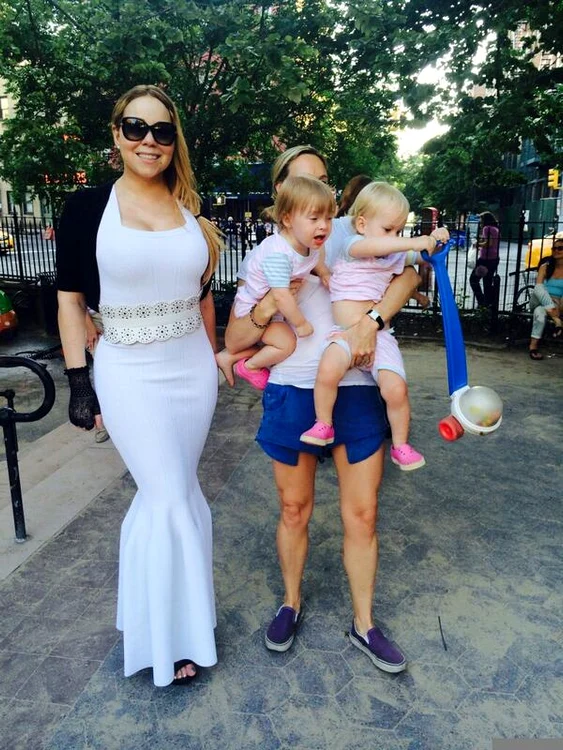Mariah Carey este bucuroasă de noi prieteni (foto Twitter)