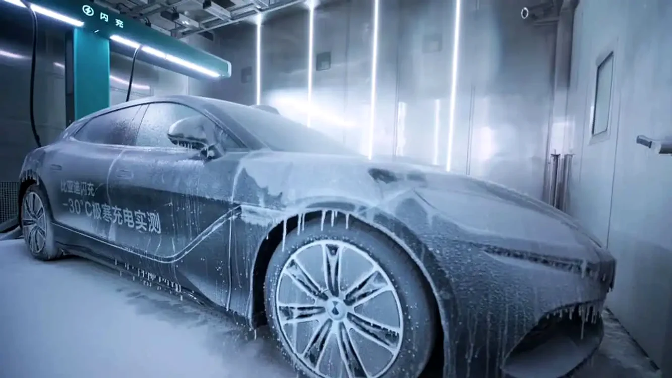 BYD provoacă Tesla: încărcare în 12 minute la -30°C foto: BYD/X
