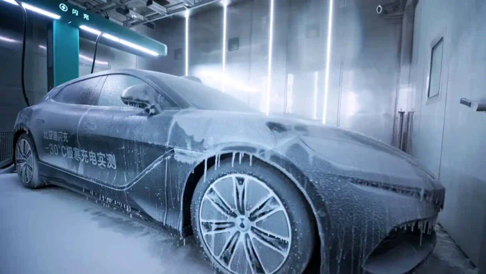 BYD provoacă Tesla: &icirc;ncărcare &icirc;n 12 minute la -30&deg;C  foto: BYD/X