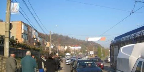 Reşiţa: Oraş rupt în două din cauza unui tramvai blocat