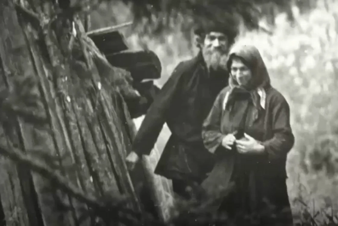 Familia trăia în sălbăticia Siberiei de zeci de ani/FOTO: Captură video