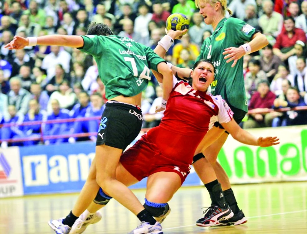 
    Oana Manea  