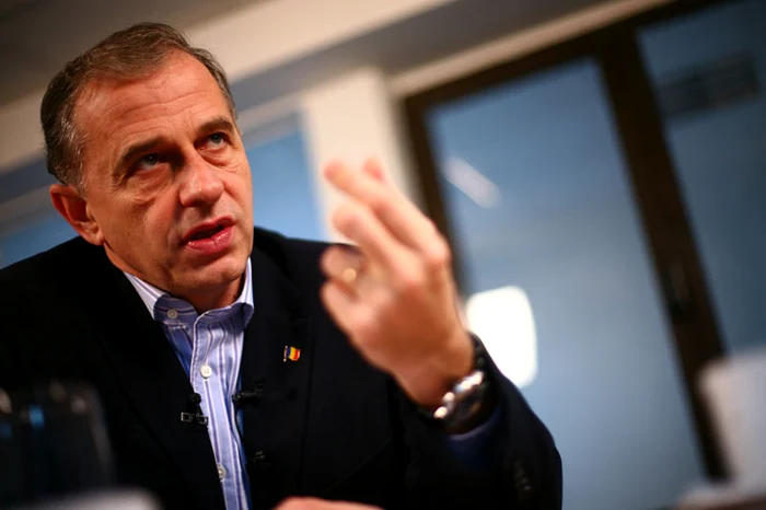 
    Mircea Geoană este martor în dosarul de corupție a prietenului său, Marian Vanghelie   