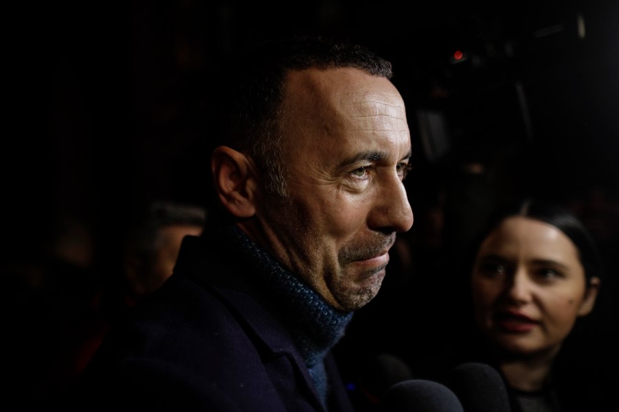 Tribunalul București a decis ca Iulian Dumitrescu să rămână sub control judiciar