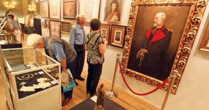 Preţul portretului Regelui Carol I porneşte de la 40.000 de euro
