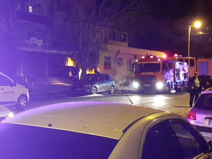 
    Incendiile au fost produse din cauza artificiilor sau petardelorFoto: Facebook  