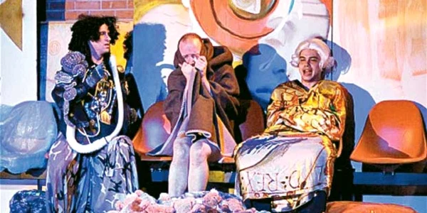 Sorin Miron, George Costin şi Adrian Nicolae în spectacolul „Îngeri în America“ 