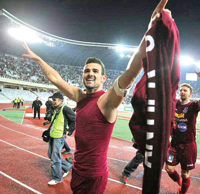 
    Cadu a înscris golul  prin care CFR a  câştigat meciul şi  campionatul (foto: Caius Raţiu)  