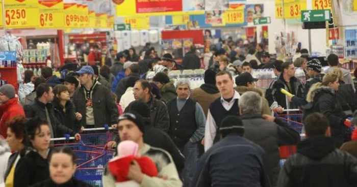Supermarketurile vor fi închise pe 1 ianuarie 2012
