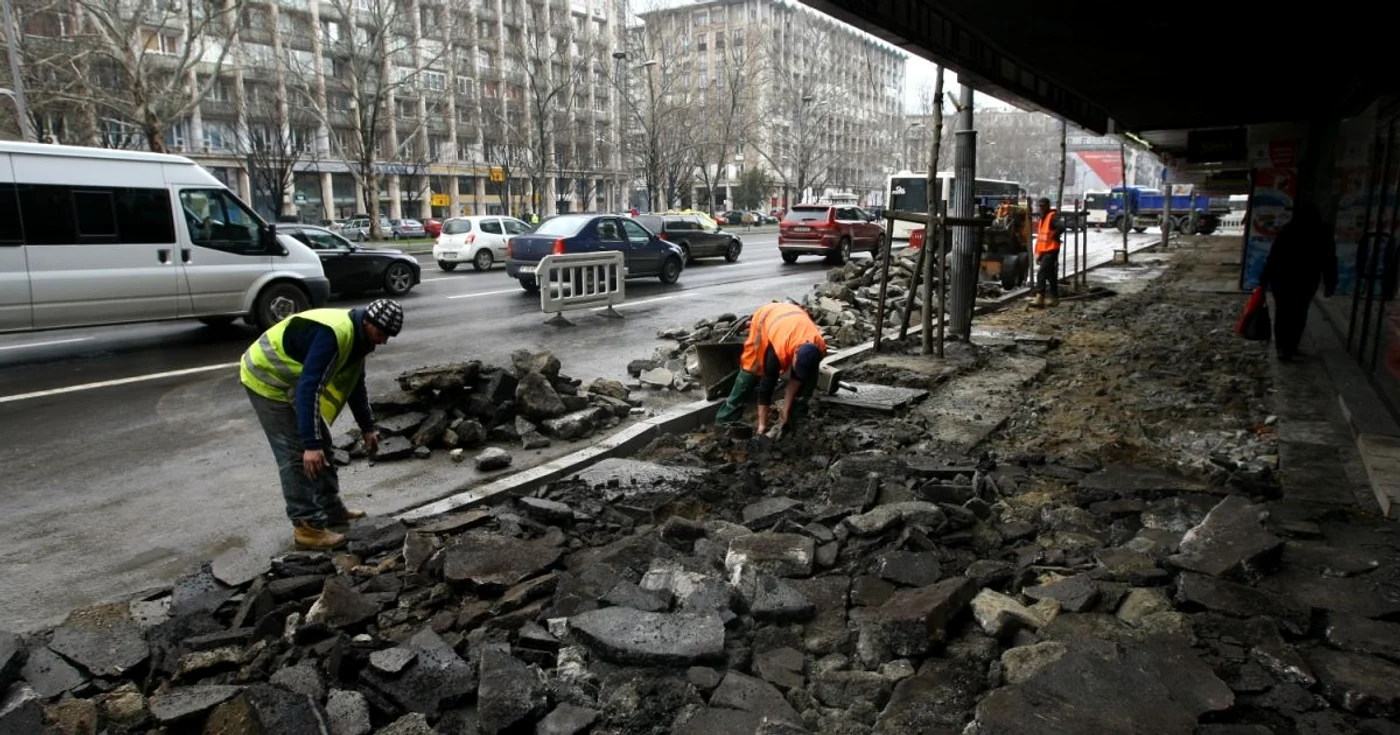 Lucrările vor dura circa două luni şi jumătate FOTO Marian Iliescu