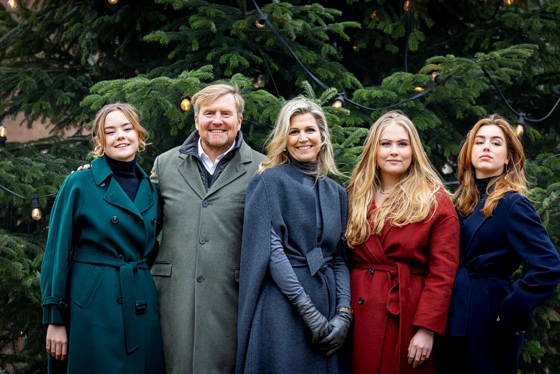 Regele Willem Alexander al Țărilor de Jos, Regina Maxima și Prințesele Amalia, Alexia și Ariane Profimedia