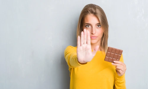 Pofa de ciocolata Cu aceste alimente sanatoase o poti inlocui  Sursa foto shutterstock 1159558564 jpg