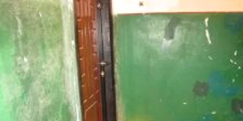 Locuinţa în care micuţa locuia alături de mamă şi bunic