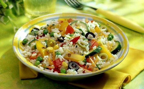 salata orez legume jpeg