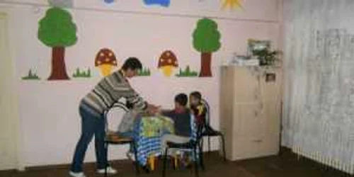  Copiii sunt în permenenţă supravegheaţi