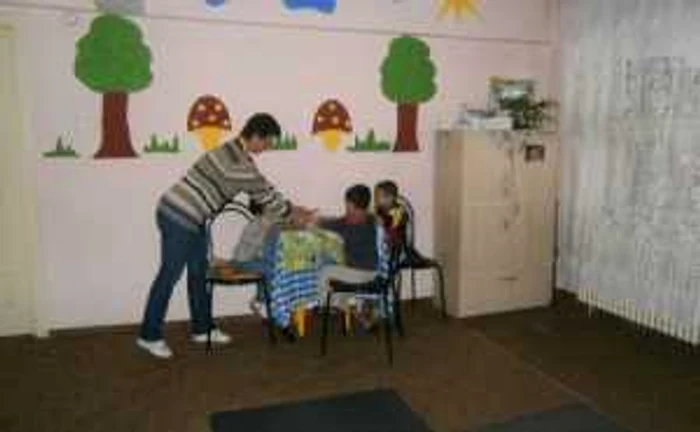Copiii sunt în permenenţă supravegheaţi