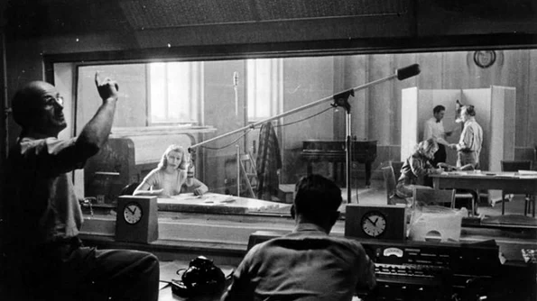 Ultimul deceniu comunist Scrisori catre Radio Europa Libera Vol II: 1986 1989 jpeg