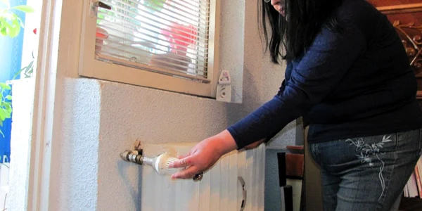 Foto arhivă: Cei care au repartitoare pot opri căldura