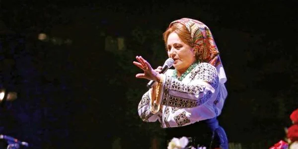 laura lavric jpeg