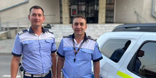 politisti care au salvat viata unui tânăr