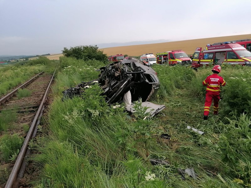 Accidente teribile pe drumurile din Neamţ. Bilanţul este sumbru: 11 răniți și o tânără moartă 