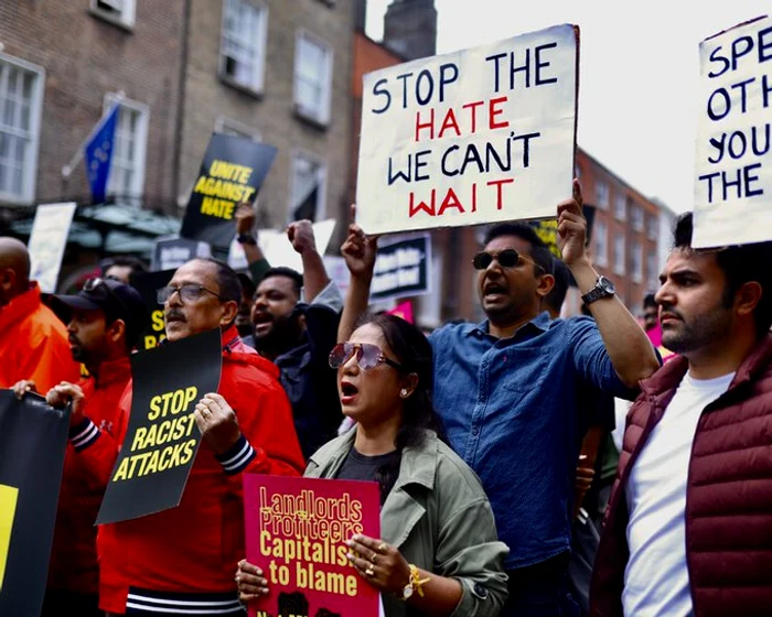 Val de atacuri rasiste împotriva imigranților în Irlanda FOTO: X