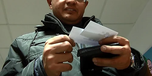 azman barbat din singapore la galati