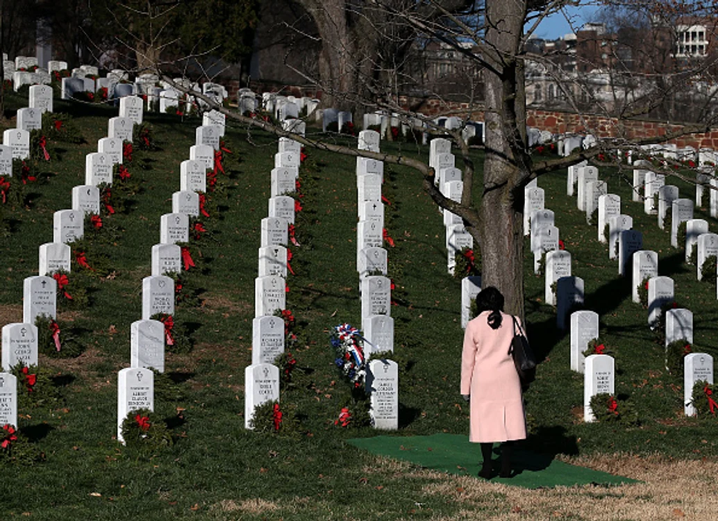O femei a fost violată într-un parc din apropierea cimitirului în care sunt îngropați părinții eiFoto: Getty